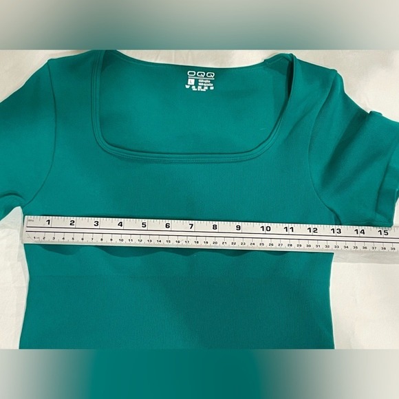 OQQ Green Bodysuit Size Large Square Neck Short Sleeve‎ Top Casual Bodysuit - Picture 4 of 6